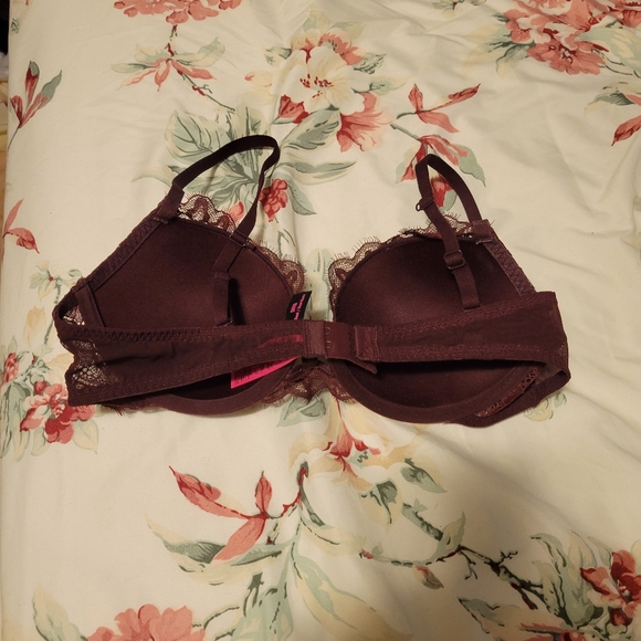 No Push-up Demi Bra - Picture 2 of 5